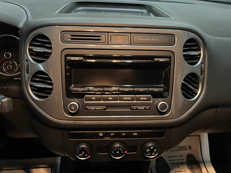 2014 Volkswagen Tiguan SE