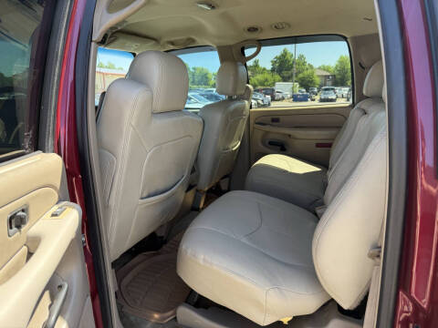 2004 Chevrolet Suburban 1500 LT