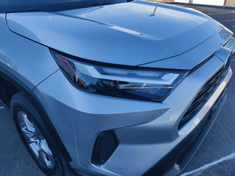 2023 Toyota RAV4 Hybrid LE