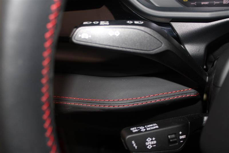 2025 Lamborghini Urus SE