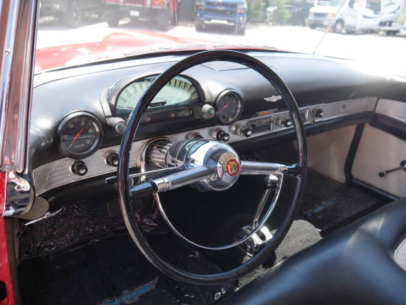 1955 Ford Thunderbird