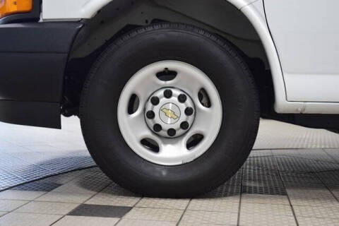 2025 Chevrolet Express LS 3500