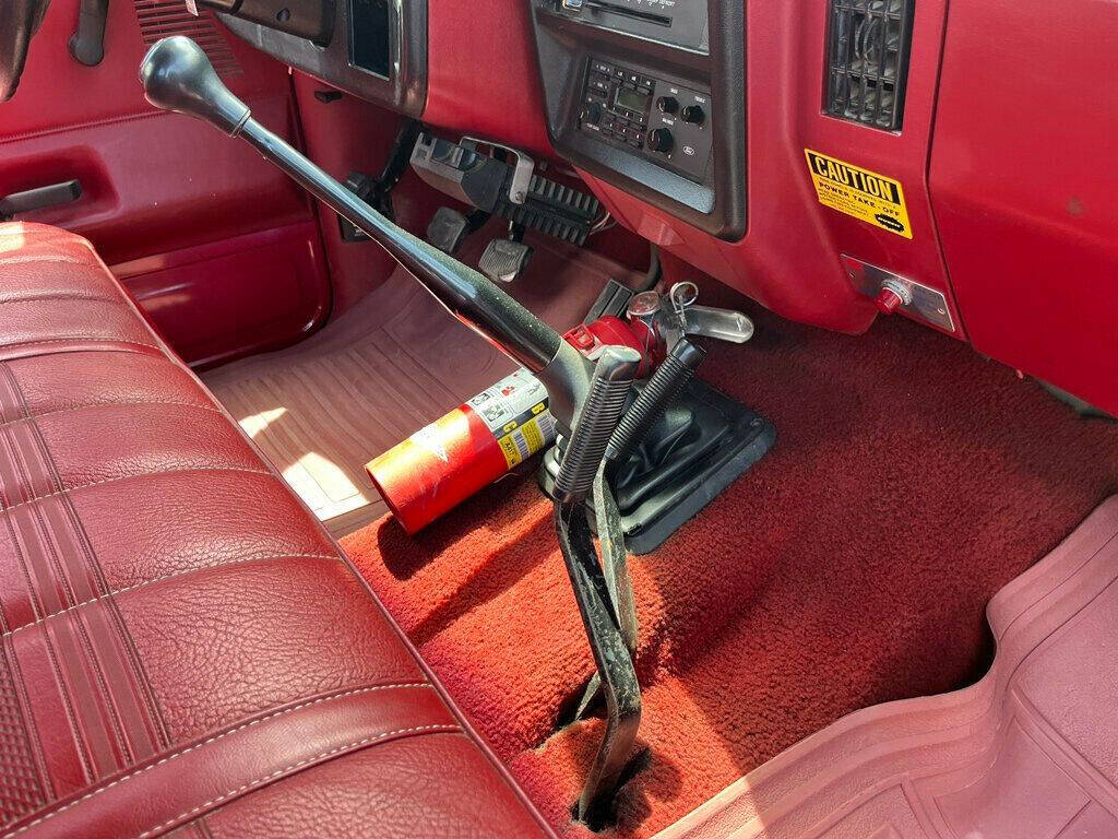 1988 Ford F-Super Duty 77