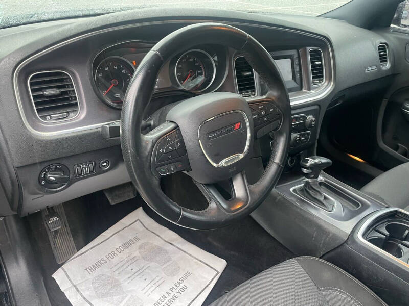 2016 Dodge Charger SE