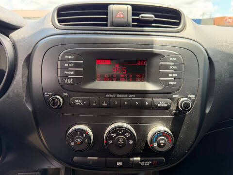 2015 Kia Soul +