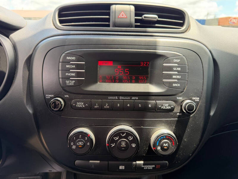 2015 Kia Soul +