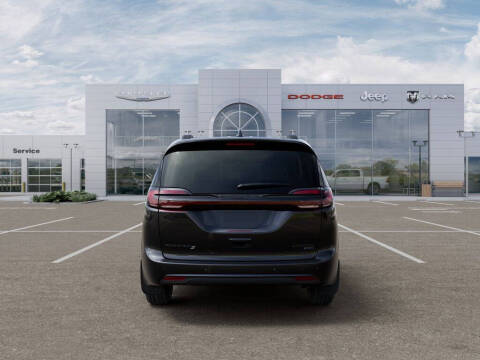 2027 Chrysler Pacifica Limited