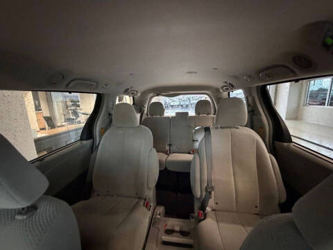 2014 Toyota Sienna