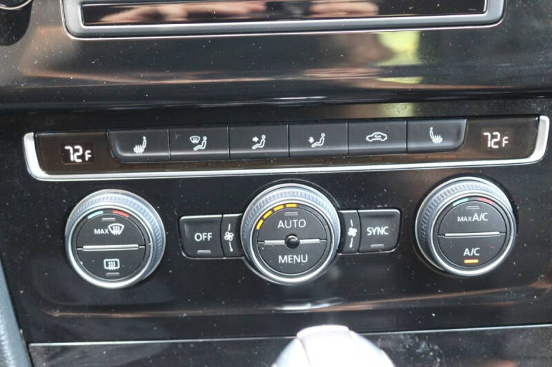 2015 Volkswagen Golf R