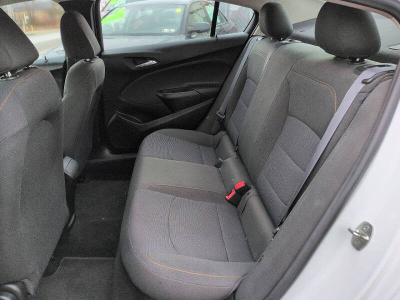 2017 Chevrolet Cruze LS Auto