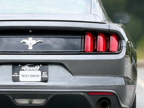 2016 Ford Mustang V6