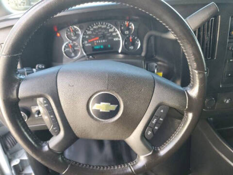 2023 Chevrolet Express 2500