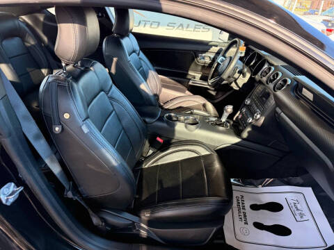 2015 Ford Mustang V6