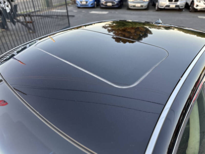 2012 Infiniti M37