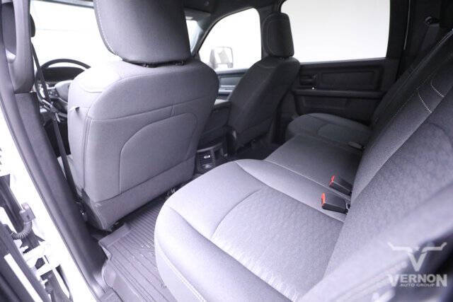 2026 RAM 2500 Black Express