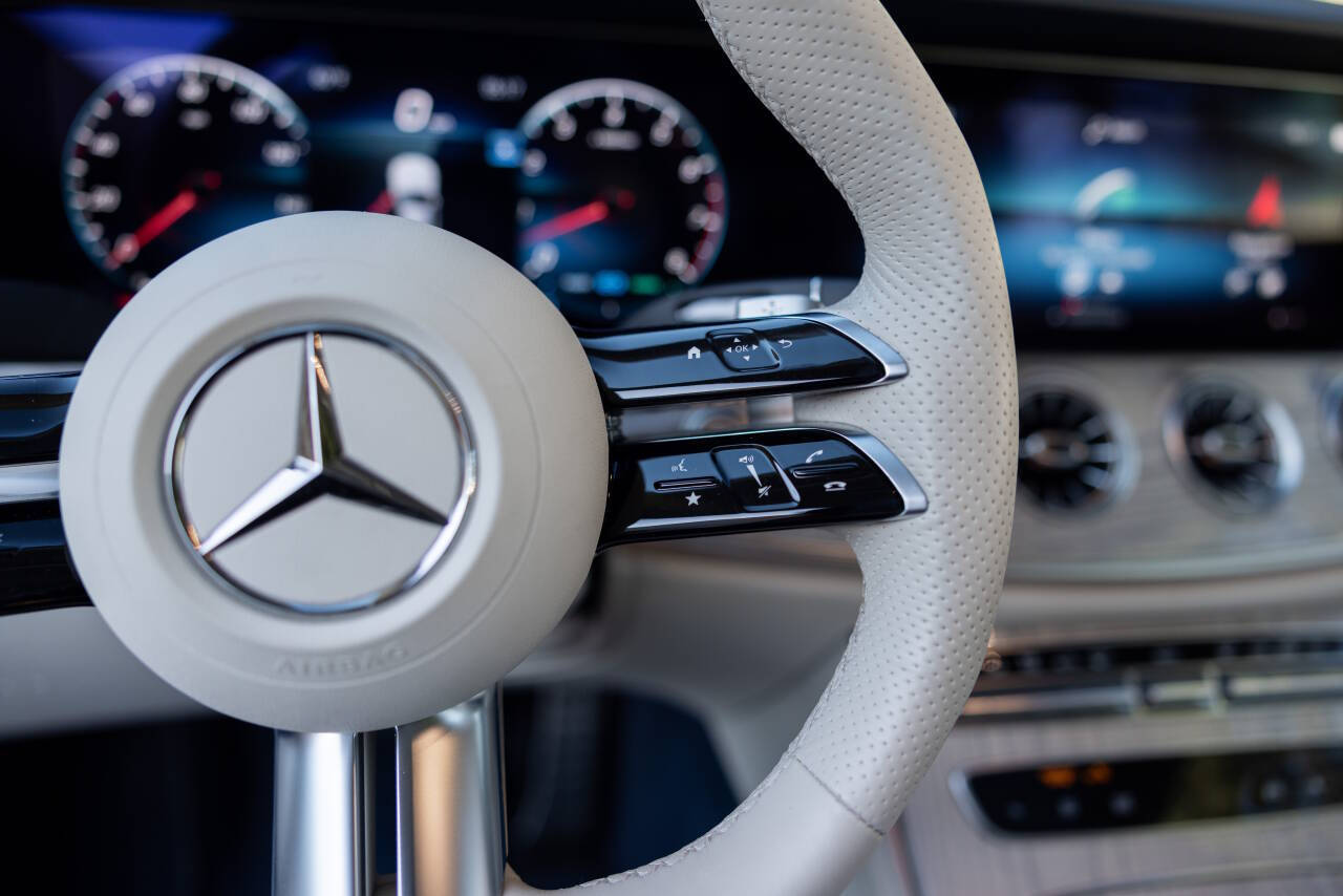 2023 Mercedes-Benz E-Class 18