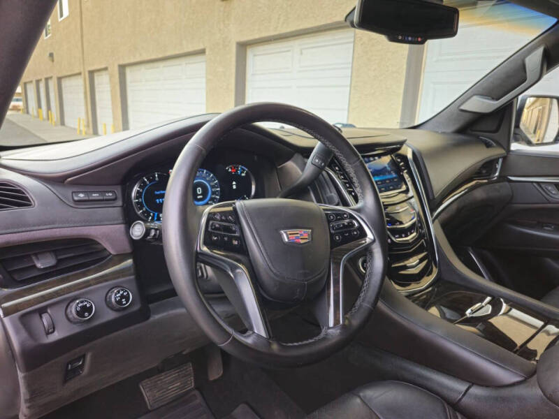 2016 Cadillac Escalade ESV Platinum