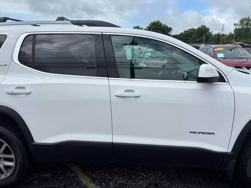 2019 GMC Acadia SLE-2