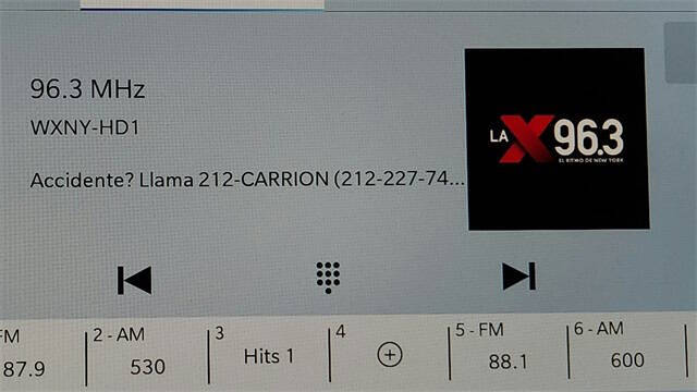 2024 Chrysler Pacifica Plug-In Hybrid Select