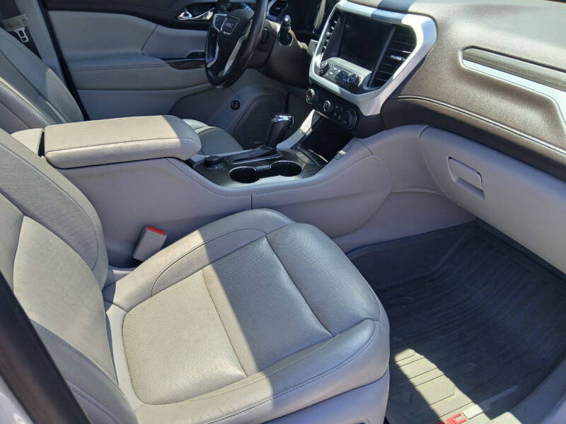 2019 GMC Acadia SLT-1
