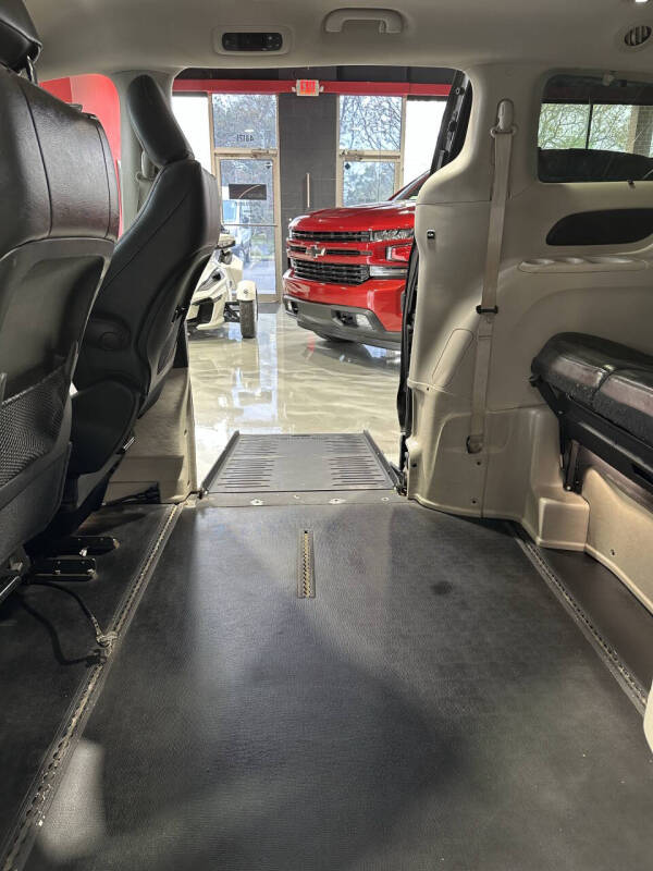 2018 Chrysler Pacifica Touring L