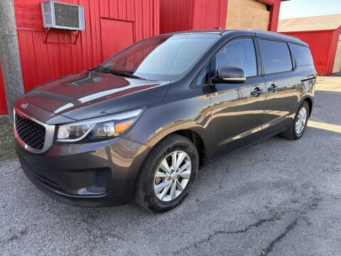 2015 Kia Sedona for sale at Pary's Auto Sales in Garland TX