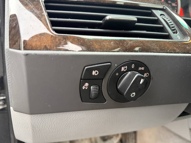 2006 BMW 5 Series 530xi