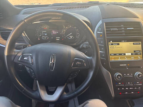 2016 Lincoln MKC Select