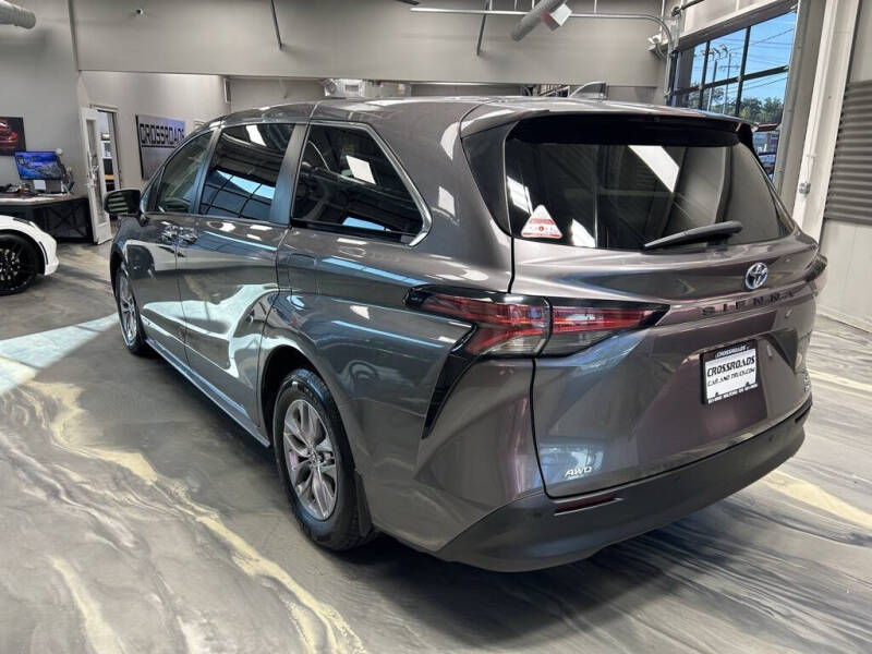 2021 Toyota Sienna XLE 7-Passenger