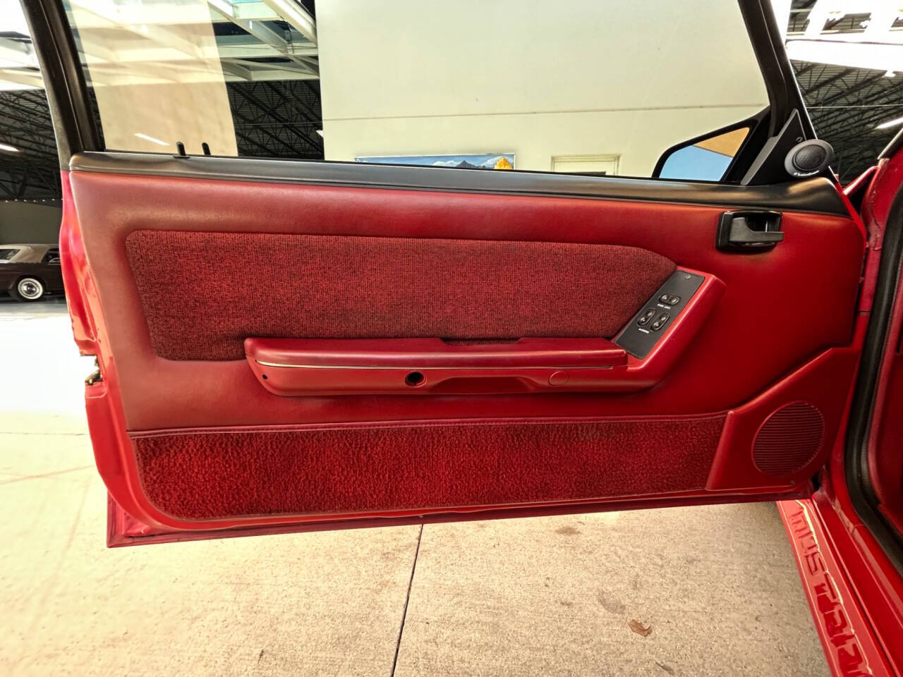 1989 Ford Mustang 23