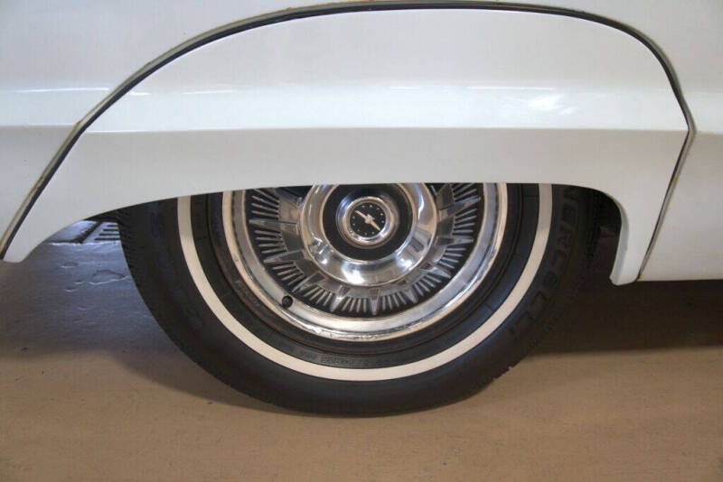 1964 Ford Thunderbird