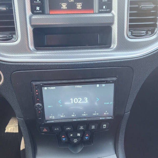 2012 Dodge Charger SXT