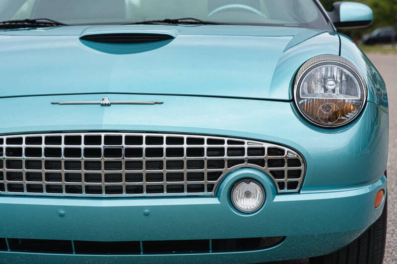 2002 Ford Thunderbird Deluxe