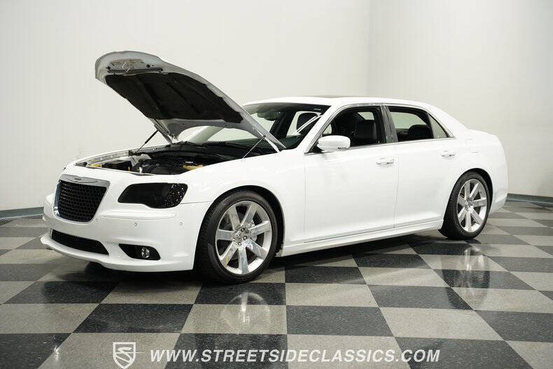 2012 Chrysler 300 SRT8