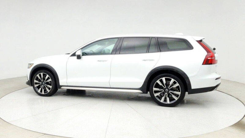 2020 Volvo V60 Cross Country T5