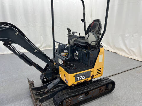 2015 John Deere 17G