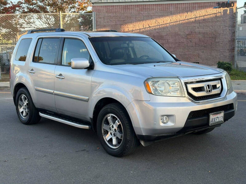 2010 Honda Pilot Touring w/Navi w/DVD