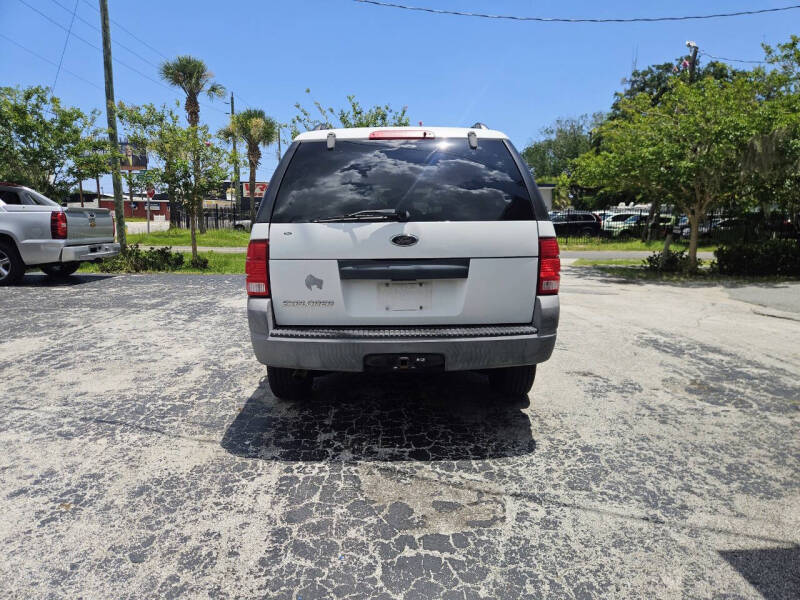 2003 Ford Explorer XLS