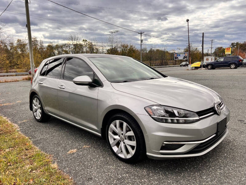 2019 Volkswagen Golf SE