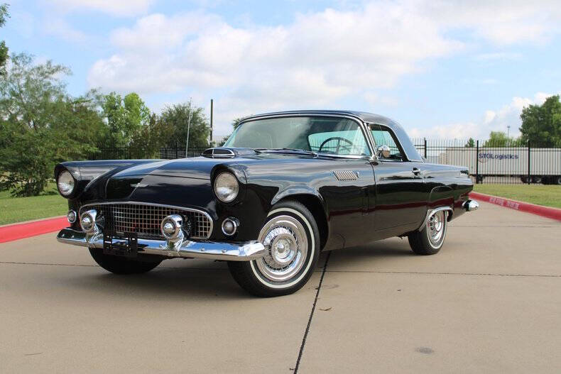 1956 Ford Thunderbird