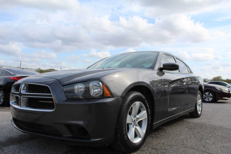 2013 Dodge Charger SE photo 5