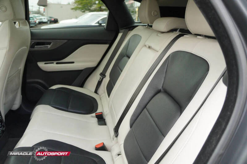 2018 Jaguar F-PACE S