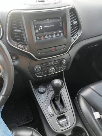 2019 Jeep Cherokee Latitude Plus