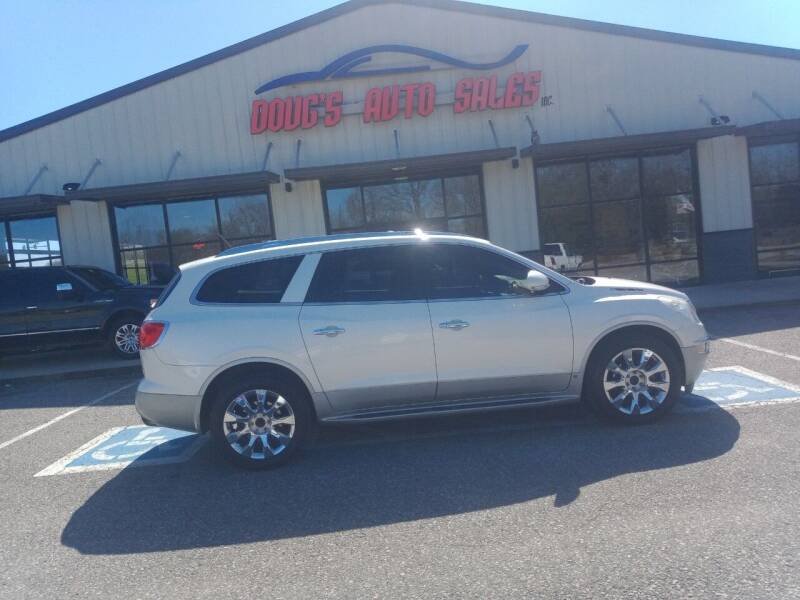2011 Buick Enclave for sale at DOUG'S AUTO SALES INC in Pleasant View TN