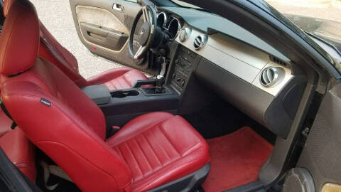 2005 Ford Mustang GT Premium