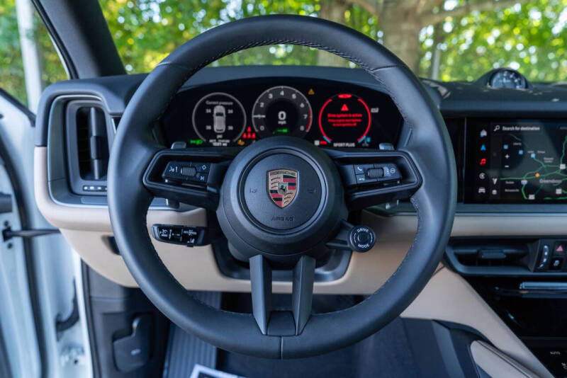 2025 Porsche Cayenne E-Hybrid