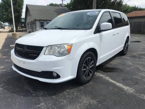 2018 Dodge Grand Caravan for sale at Advantage Auto Sales & Imports Inc in Loves Park IL