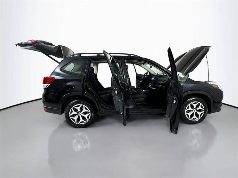 2022 Subaru Forester Premium