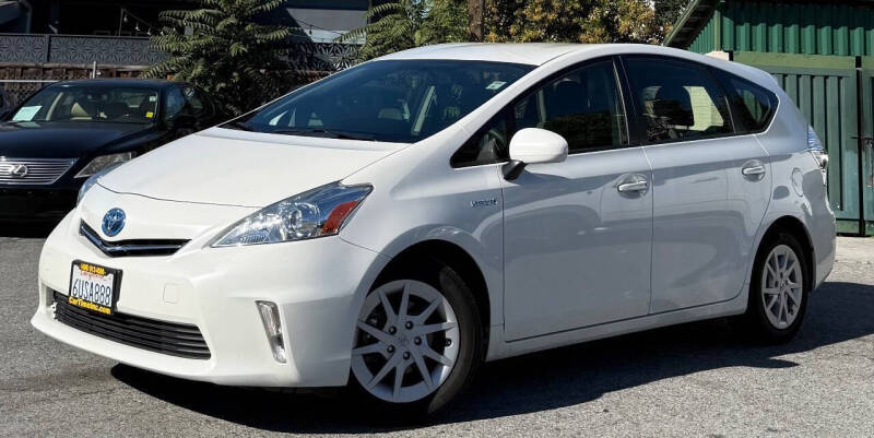 2012 Toyota Prius v Three