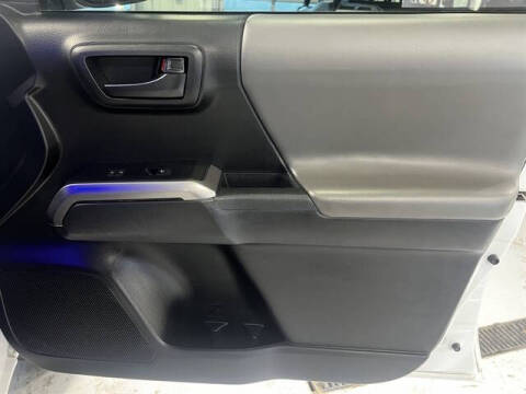 2020 Toyota Tacoma SR5 V6